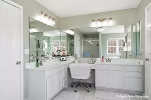 9 Laurel Valley Ct, Lake in the Hills, IL 60156 - Photo 27