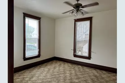 408 N West Avenue, Freeport, IL 61032 - Photo 9