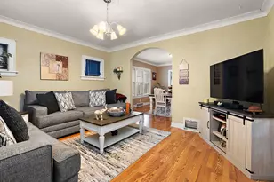 107 S State St, Lockport, IL 60441 - Photo 15