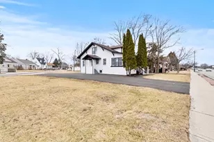 1112 Plainfield Rd, Joliet, IL 60435 - Photo 3