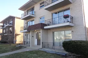 6045 Marshall Ave, Chicago Ridge, IL 60415 - Photo 1