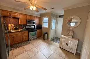 34326 N Birch Ln, Gurnee, IL 60031 - Photo 5