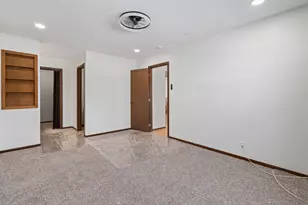 120 S Staffire Dr, Schaumburg, IL 60193 - Photo 15