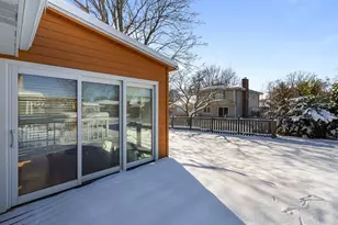 120 S Staffire Dr, Schaumburg, IL 60193 - Photo 29