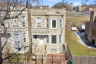 4214 W Wilcox St, Chicago, IL 60624 - Photo 1