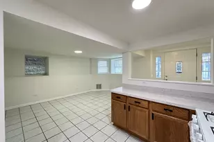 5804 N Broadway Ave, Chicago, IL 60660 - Photo 7