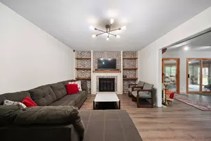 [Address not provided], Mundelein, IL 60060 - Photo 9