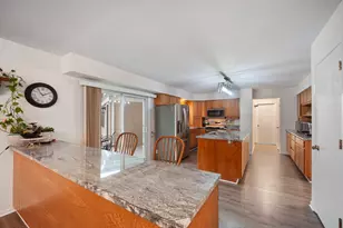 [Address not provided], Mundelein, IL 60060 - Photo 17