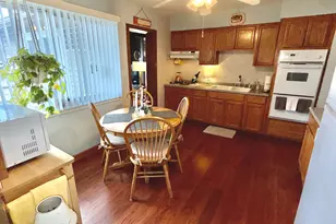 855 E Patten Dr, Palatine, IL 60074 - Photo 9