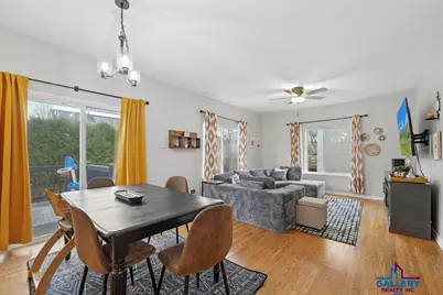 3125 Shenandoah Drive, Carpentersville, IL 60110 - Photo 7