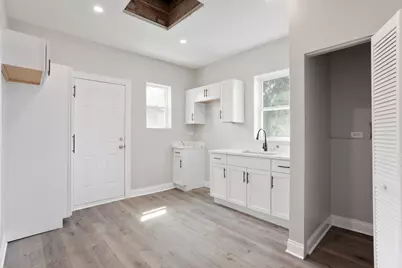 843 E 65th Street #1, Chicago, IL 60637 - Photo 5