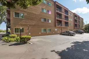 4838 Howard St, Skokie, IL 60077 - Photo 29