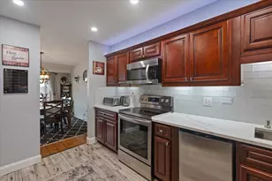 4838 Howard St, Skokie, IL 60077 - Photo 11