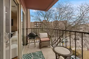 4838 Howard St, Skokie, IL 60077 - Photo 23