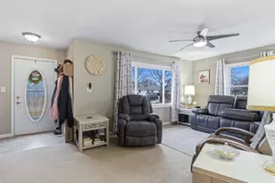 204 N Wabasso St, Minooka, IL 60447 - Photo 3