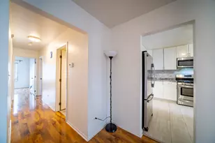 7020 Barrington Ct, Woodridge, IL 60517 - Photo 11