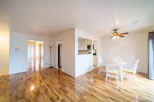 7020 Barrington Ct, Woodridge, IL 60517 - Photo 5