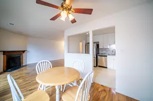 7020 Barrington Ct, Woodridge, IL 60517 - Photo 7