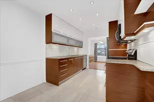 3085 Pheasant Creek Dr, Northbrook, IL 60062 - Photo 5