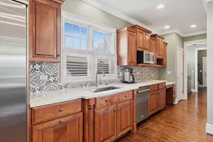 123 S Blanchard St, Wheaton, IL 60187 - Photo 11