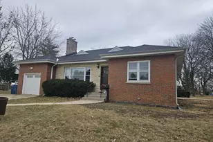 45 N Wisconsin Ave N, Addison, IL 60101 - Photo 1