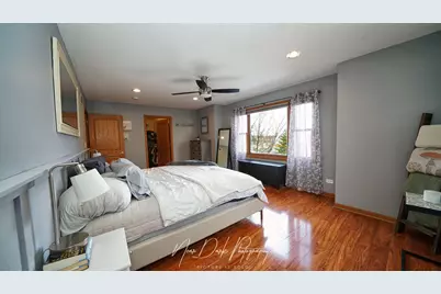 127 E Grand Avenue, Fox Lake, IL 60020 - Photo 21