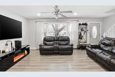 10906 McVicker Avenue, Chicago Ridge, IL 60415 - Photo 7