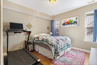 2618 W Rosemont Avenue #1, Chicago, IL 60659 - Photo 15