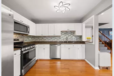 399 Catbird Lane, Deerfield, IL 60015 - Photo 11