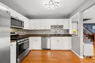 399 Catbird Ln, Deerfield, IL 60015 - Photo 11