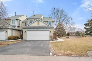 399 Catbird Ln, Deerfield, IL 60015 - Photo 1