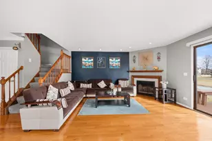 399 Catbird Ln, Deerfield, IL 60015 - Photo 9