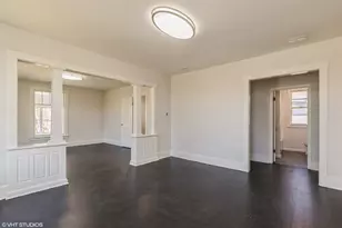 329 W Maple Ave, Libertyville, IL 60048 - Photo 5