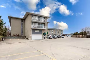 3305 Sunset Ave, Waukegan, IL 60087 - Photo 3