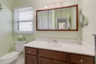 38W512 Bittersweet Ln, Elgin, IL 60124 - Photo 13