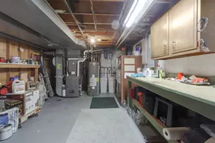 38W512 Bittersweet Ln, Elgin, IL 60124 - Photo 19