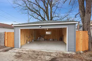 10413 S Forest Ave, Chicago, IL 60628 - Photo 17