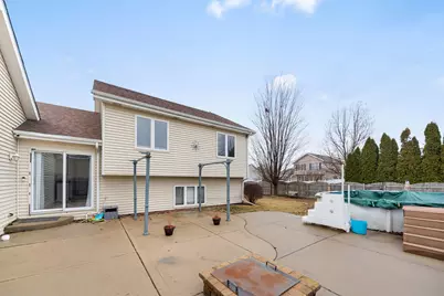 1687 Jennifer Drive, Bourbonnais, IL 60914 - Photo 17