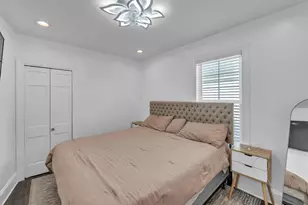 1109 N 12th Ave, Melrose Park, IL 60160 - Photo 15