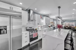 1109 N 12th Ave, Melrose Park, IL 60160 - Photo 9