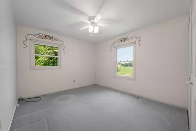 839 S Curtis Avenue, Kankakee, IL 60901 - Photo 11