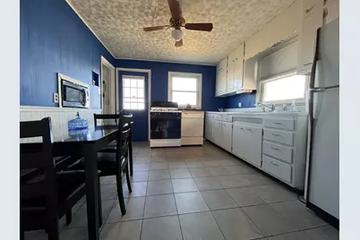 7383 E Chiniquy Street, Saint Anne, IL 60964 - Photo 5