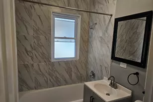 6125 W Newport Ave, Chicago, IL 60634 - Photo 11