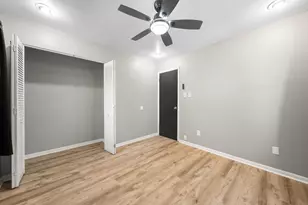 2011 219th St, Sauk Village, IL 60411 - Photo 17