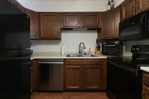 1305 Kingsridge Ct, Normal, IL 61761 - Photo 9