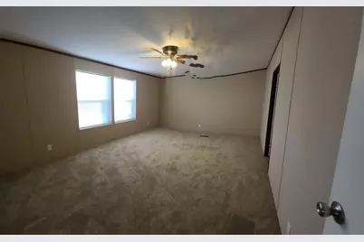 303 N Seba Street, Hurst, IL 62949 - Photo 9