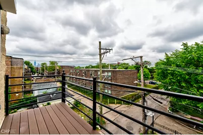 3341 W Warren Boulevard #3, Chicago, IL 60624 - Photo 15