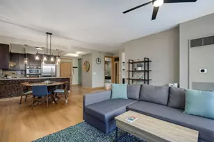 1211 S Prairie Ave, Chicago, IL 60605 - Photo 3