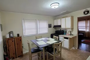 15518 Maple St, South Holland, IL 60473 - Photo 3