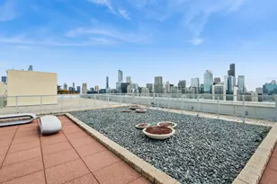 500 W Superior St, Chicago, IL 60654 - Photo 17